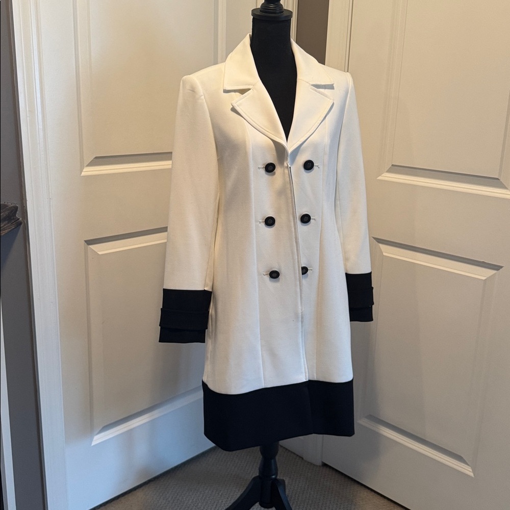 WHBM Black and White Double-Breasted Coat - Picture 4 of 5
